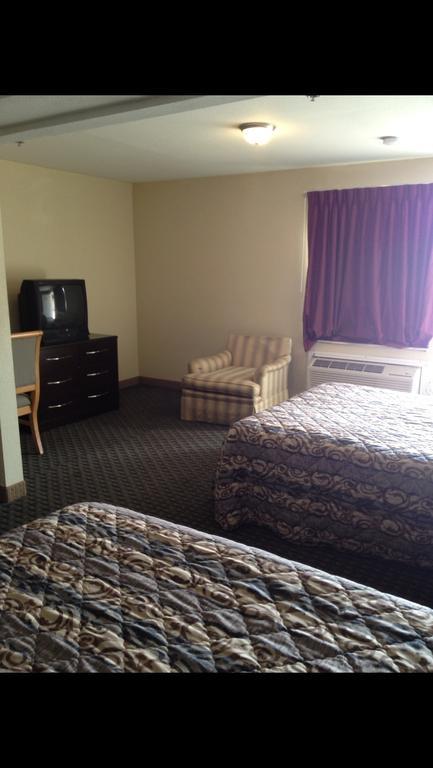 American Inn Graham Room photo